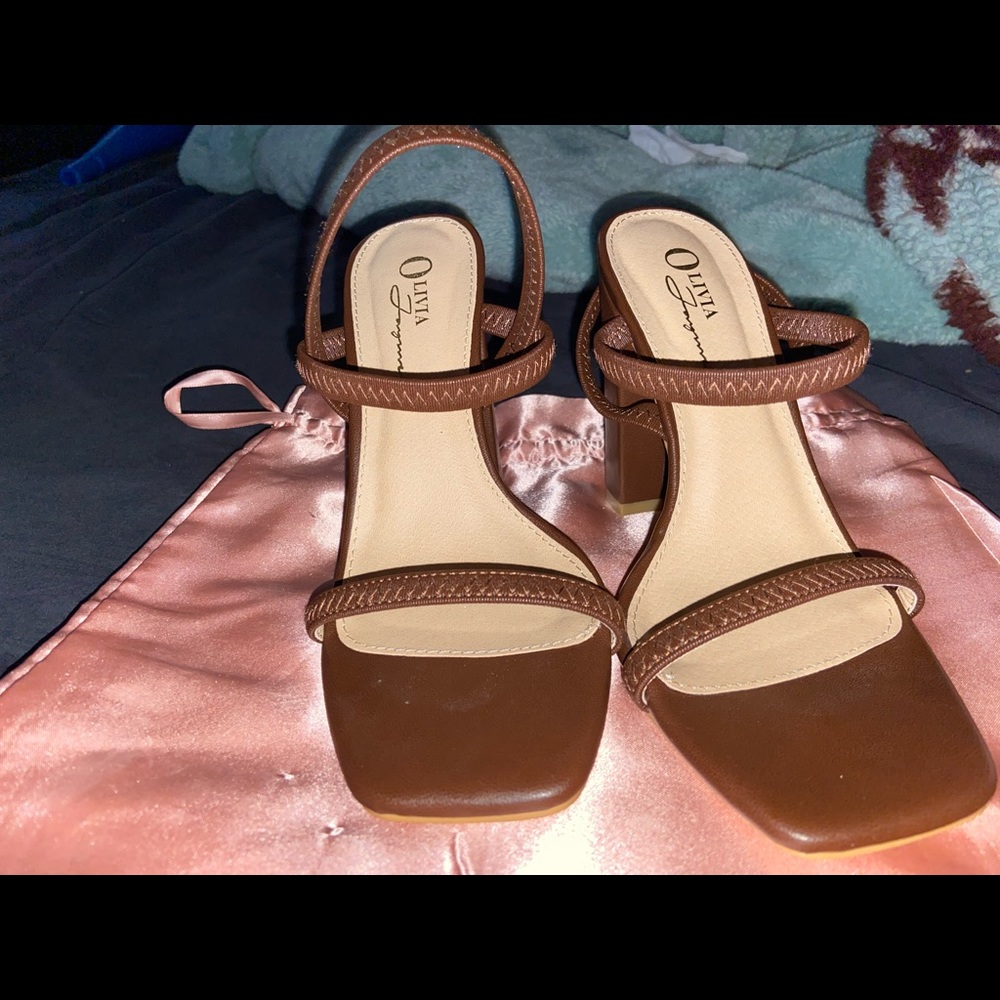 Heels - Picture 2 of 2